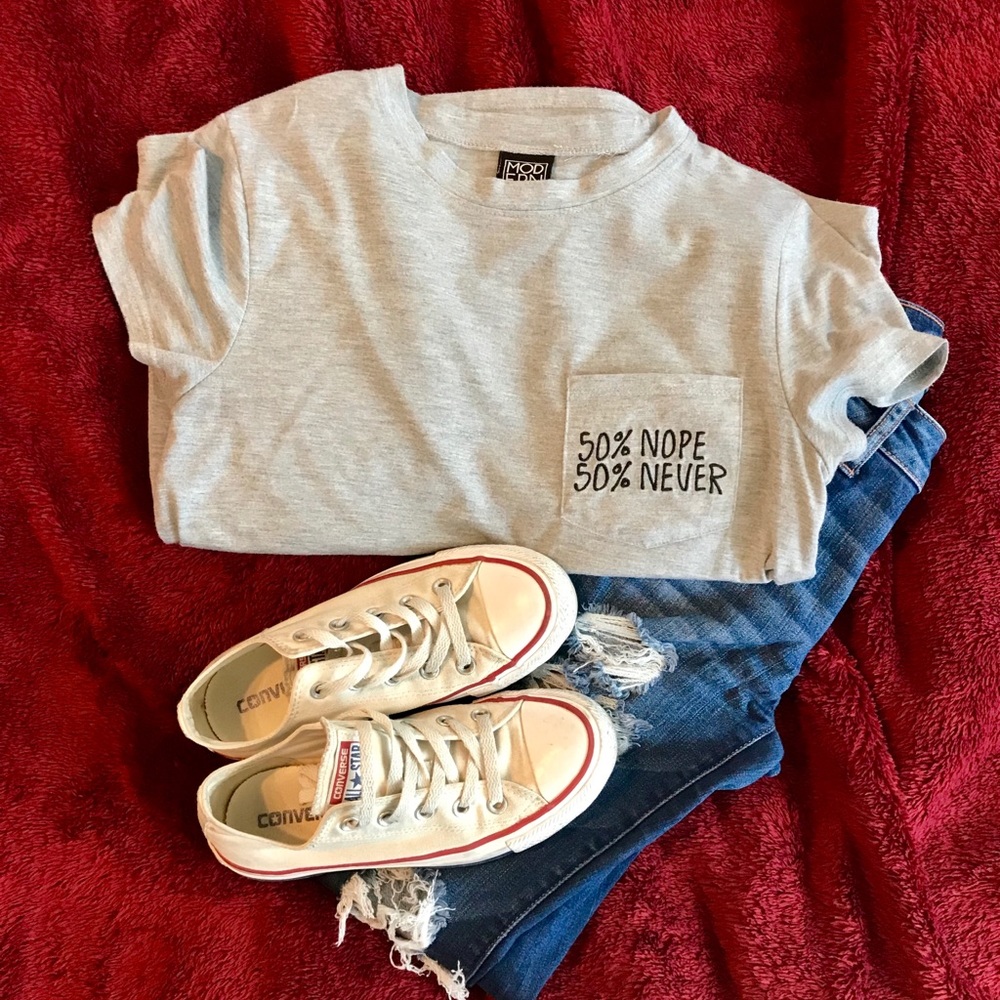 Modern Lux Gray Graphic Pocket Tee - Size: XS